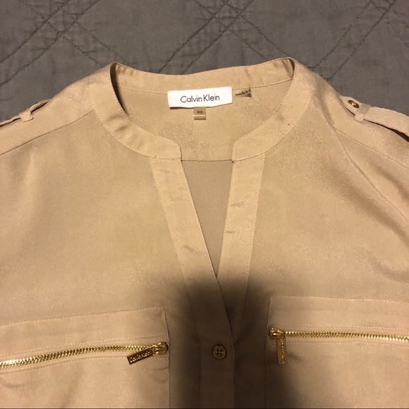 Calvin Klein rolled sleeved blouse - Picture 5 of 6